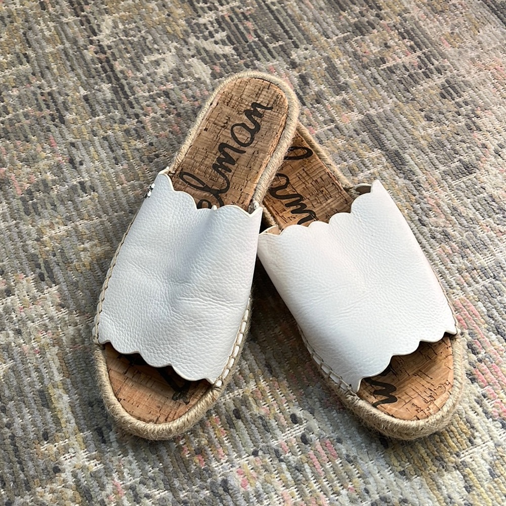 Sam Edelman scalloped white slide sandals 8